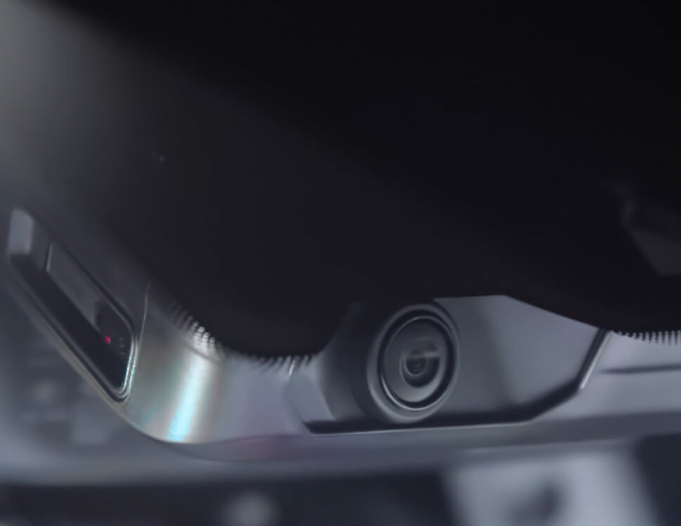 Intelligent Embedded Driving View Recorder